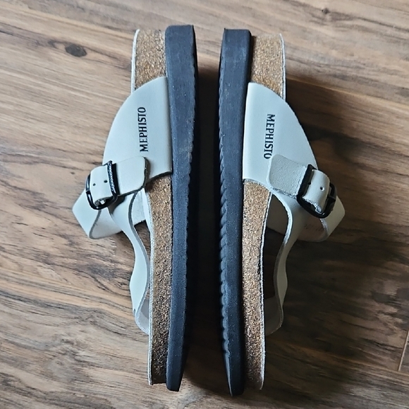 Mephisto Women's Helen White Air Relax Sandals - Picture 6 of 13